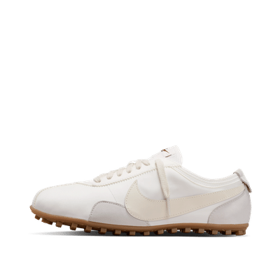 Nike Wmns Moon OG "Summit White / Soft Pearl / Gum Light Brown" | IW0955-100