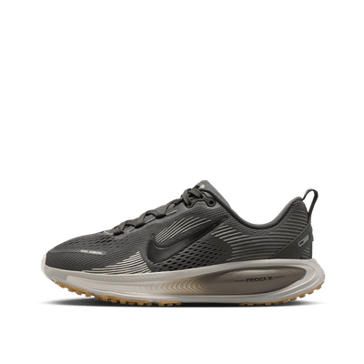 nike-vomero-18-brown-hq2157-200