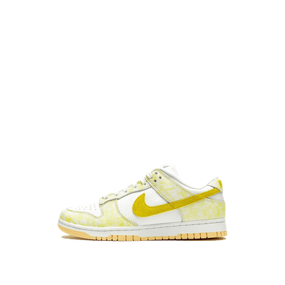 nike-dunk-low-yellow-strike-dm9467-700