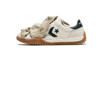 Converse Run Star Trainer Ruffle "Egret Ruffles" | A17732C