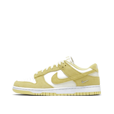 nike-wmns-dunk-low-whiteyellow-io4244-104
