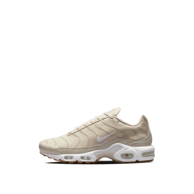 nike-air-max-plus-premium-vachetta-tan-gum-dz2832-200