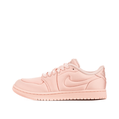 air-jordan-1-low-satin-guava-ice-hf3969-600
