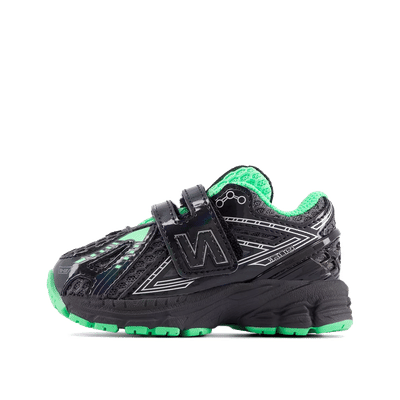 new-balance-1906-hook-loop-black-iv1906ct