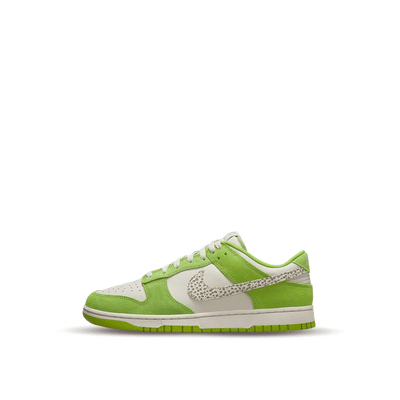 nike-dunk-low-safari-swoosh-chlorophyll-dr0156-300