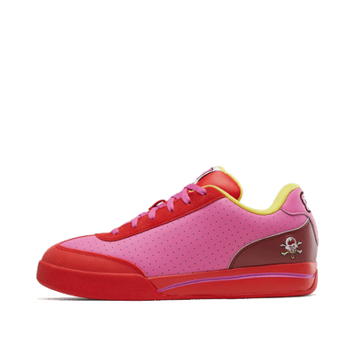 reebok-x-bbc-ice-cream-board-flip-pink-red-100267090-620
