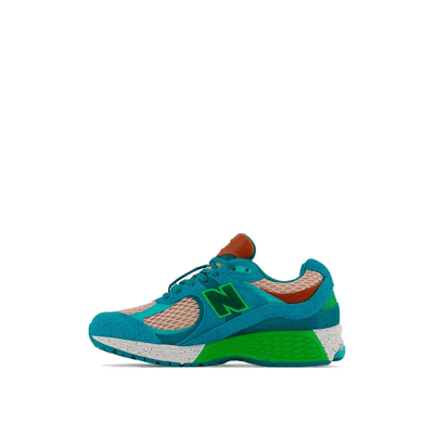 new-balance-2002r-salehe-bembury-water-be-the-guide-ml2002rj
