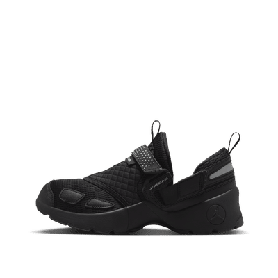 Jordan Trunner LX Wmns "Black" | HQ2164-001