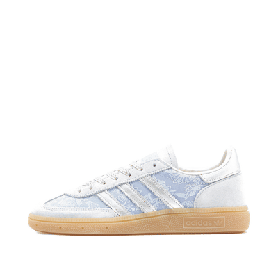 adidas-x-liberty-london-handball-spezial-wmns-crystal-sky-silver-metallic-chalk-white-ih4505