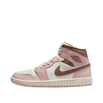air-jordan-1-mid-wmns-light-pink-bq6472-620