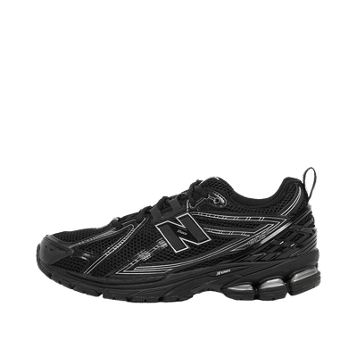 new-balance-1906r-blacksilver-metallic-m1906rch