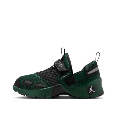 air-jordan-wmns-jordan-trunner-lx-fir-green-hq2164-300