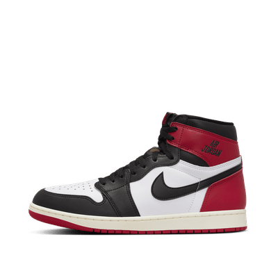air-jordan-1-retro-high-og-black-toe-reimagined-dz5485-106