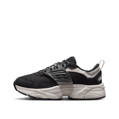 jordan-trunner-os-black-ii6531-012