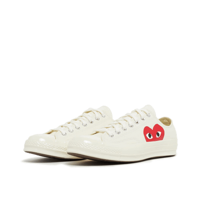 comme-des-garcons-play-chuck-taylor-low-beige-p1k111wht