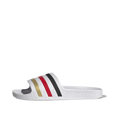 adidas-adilette-aqua-slides-ftwr-whitecore-blackgold-met-hq2451