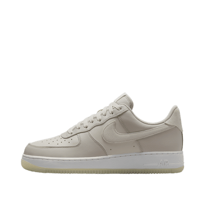 Nike Wmns Air Force 1 '07 LV8 "Phantom White" | FN5832-001
