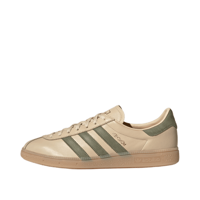 Adidas Munchen "Sand Strata / Tent Green / Gum" | LA4522
