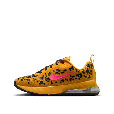 Nike Air Max Phoenix "LEGO® Collection" | IU3852-700