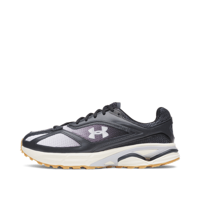 Under Armour Apparition "Black / Winter White / Metallic Silver" | 3027595008