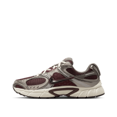 nike-v5-rnr-wmns-burgundy-crushcollege-greylight-orewood-brown-hq7901-602
