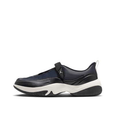 Jordan Pointe Wmns "Black" | IB8597-001