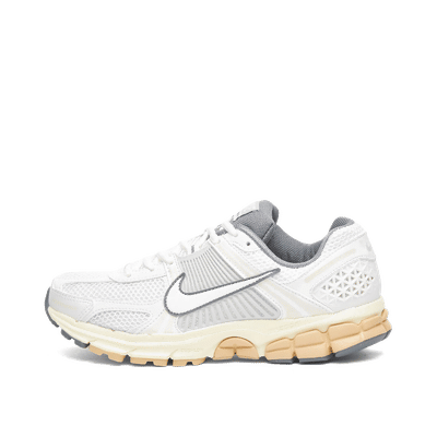 nike-zoom-vomero-5-wmns-summit-white-pure-platinum-fj2028-101