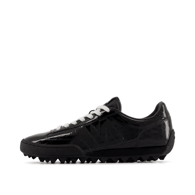 new-balance-gator-run-blackblack-ugtr2sv