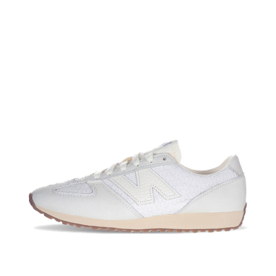 New Balance "Beige" | U4712H3