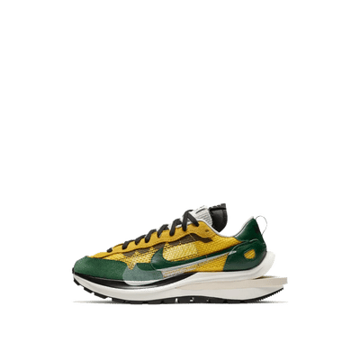 Nike Vaporwaffle Sacai "Tour Yellow/Stadium Green" | CV1363-700