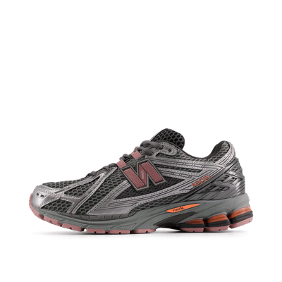 New Balance U1906R "Dark Silver Metallic" | U190629R