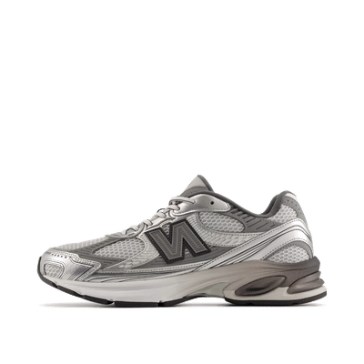 new-balance-u2010753-blacksilver-metallic-u2010753