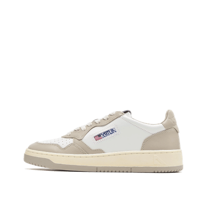 autry-medalist-low-beige-aulmwb67