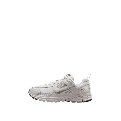 nike-zoom-vomero-5-whitevast-grey-black-sail-gs-hf6998-107