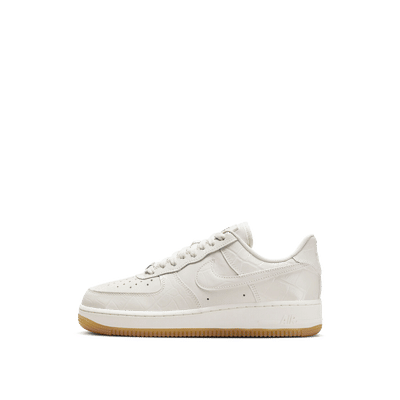 nike-air-force-1-07-lx-wmns-phantom-croc-dz2708-001