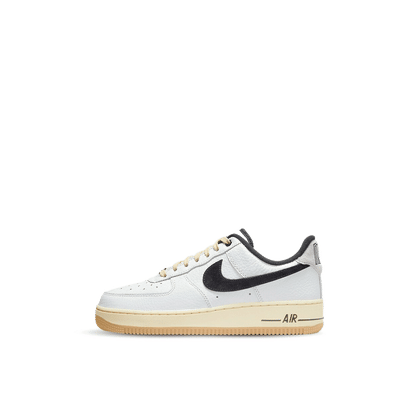 nike-air-force-1-07-lx-low-command-force-summit-whiteblack-dr0148-101