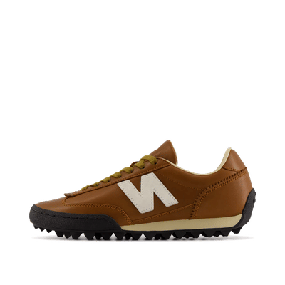New Balance Gator Run "Bark / Linen" | UGTRS2AN