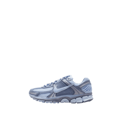 nike-zoom-vomero-5-ashen-slatehydrogen-blueghostmetallic-silver-ii6236-400