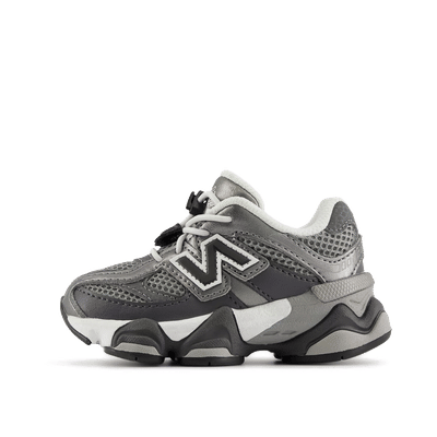 new-balance-9060-kids-greyblack-i90602w5