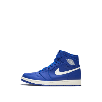 air-jordan-1-retro-high-og-hyper-royal-555088-401