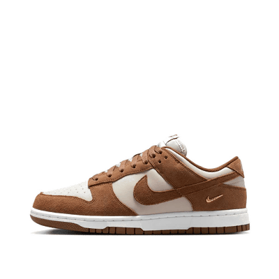 nike-dunk-low-suede-light-british-tancream-ii-io4244-200