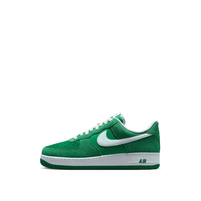 nike-air-force-1-07-lv8-stadium-greenwhite-stadium-green-ib6388-300