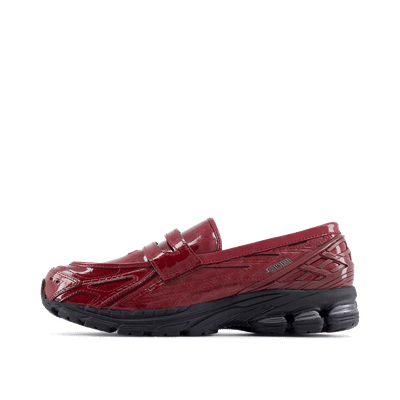 new-balance-u1906-red-croc-u1906lcs