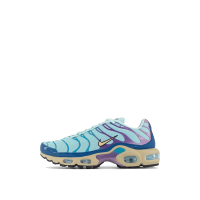 nike-wmns-air-max-plus-blue-dz3671-300