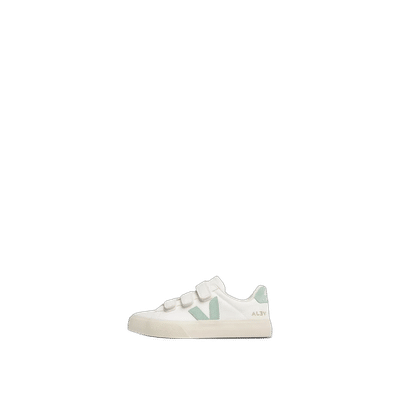 Veja W Recife Logo Chromefree Leather "Extra White/Matcha" | RC0592878A