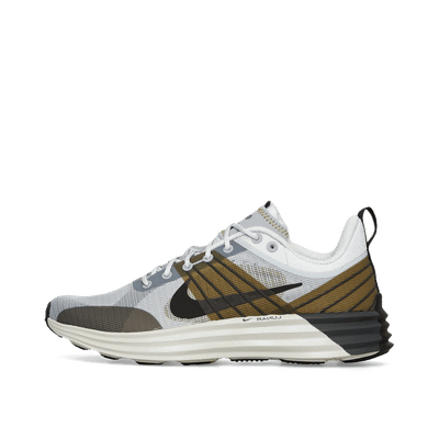 nike-lunar-roam-platinum-tint-and-desert-moss-dv2440-001