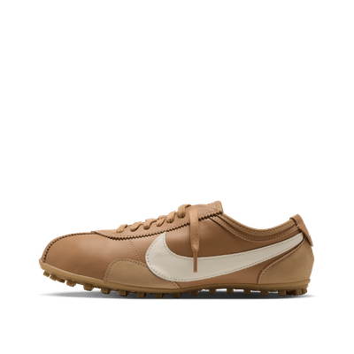 Nike Wmns Moon Shoe OG Leather "Flax/Pale Ivory-Gum Med Brown-Malachite" | IU3162-200