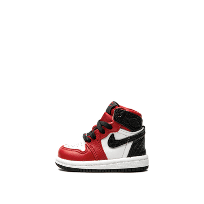 air-jordan-1-retro-high-satin-snake-chicago-td-cu0450-601