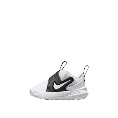 nike-team-hustle-d-white-hf6281-101