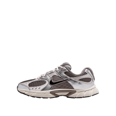 nike-v5-rnr-grey-hq6411-200